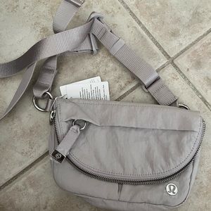 Lululemon All night festival bag micro gray